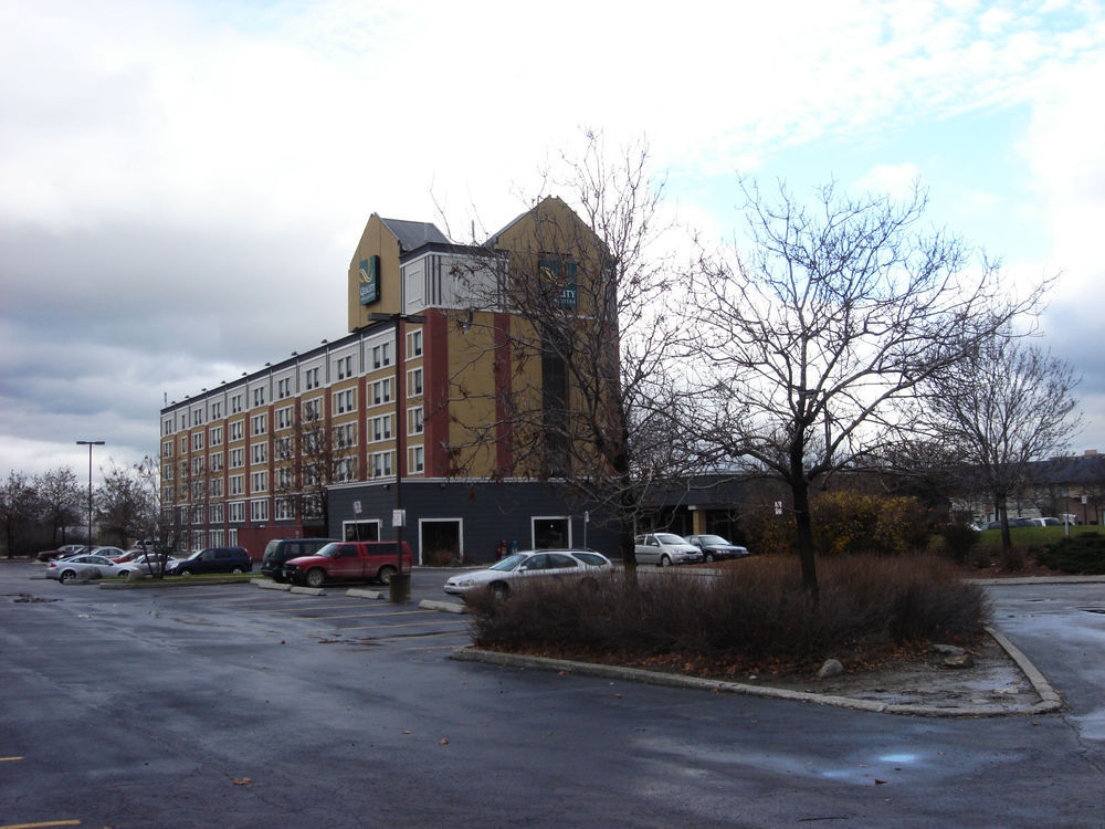 Holiday Inn Express & Suites Toronto Airport West By Ihg Миссиссага Экстерьер фото